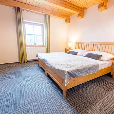 호텔 Hotel Pavlov 3*